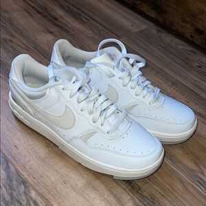 Nike Women’s White Sneakers